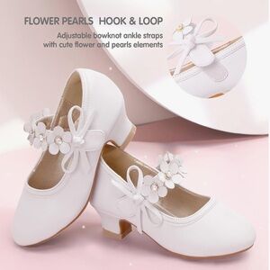 Toddler Girls White Flower Pearl Ankle Strap Shoes